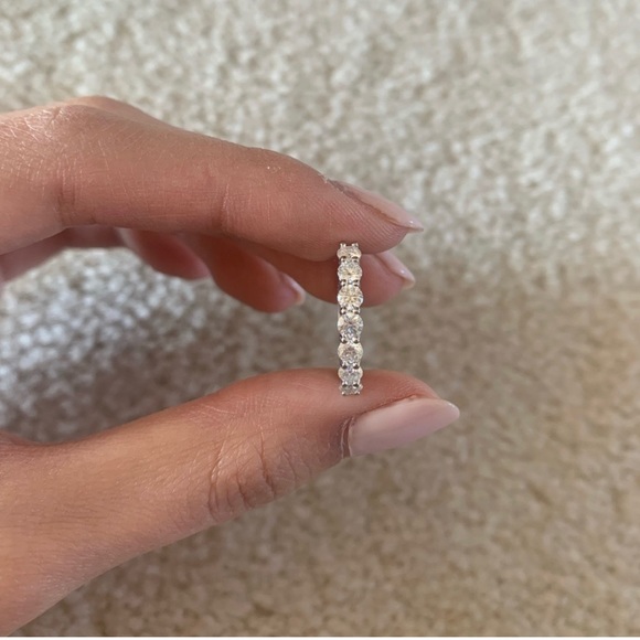 🔴 Moissanite Sterling Silver ring - Picture 2 of 3